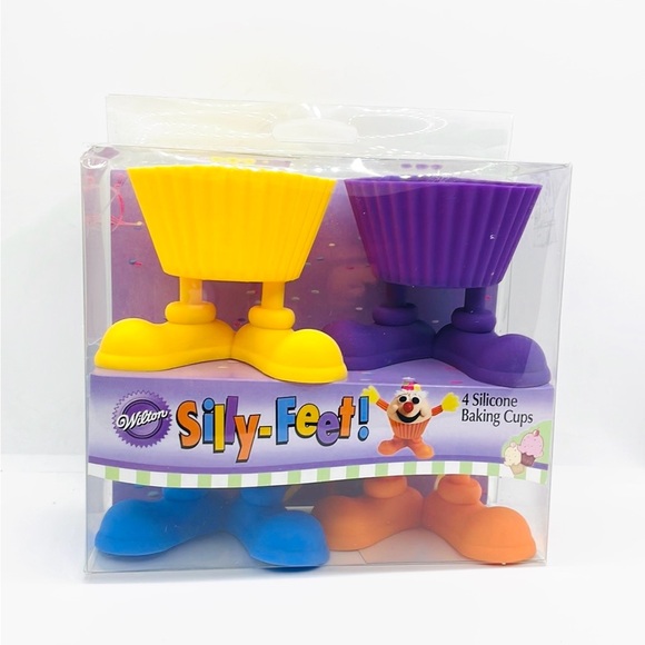 Wilton Party Supplies Set Of 4 Wilton Sillyfeet Design Silicone